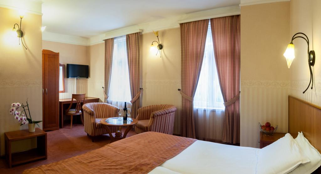 Aleksandar Hotel Vrnjacka Banja Exterior photo