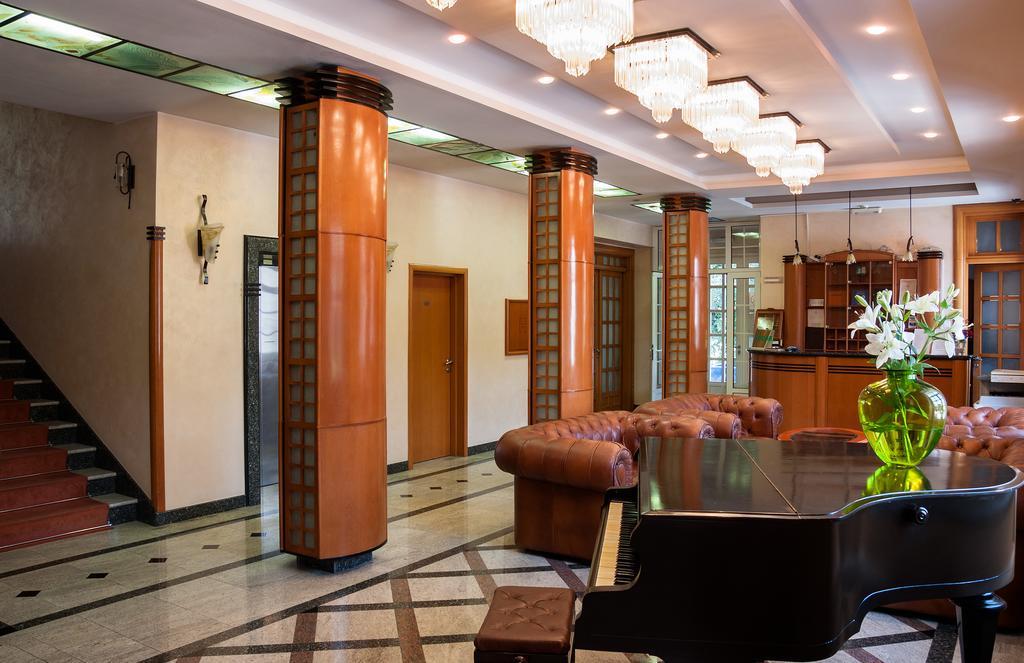 Aleksandar Hotel Vrnjacka Banja Exterior photo